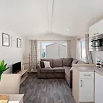 Comfortable Mobile In *